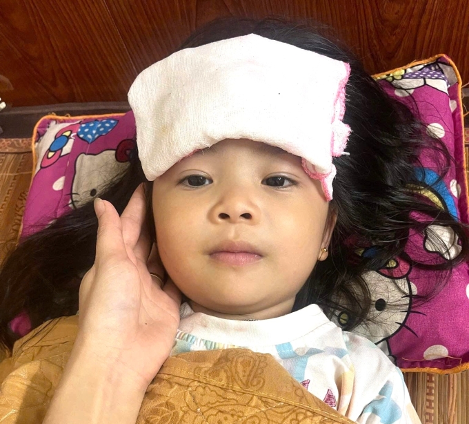 Sốt siêu vi ở trẻ là tình trạng lành tính nhưng phụ huynh không nên chủ quan. Ảnh minh họa: Đình Lâm